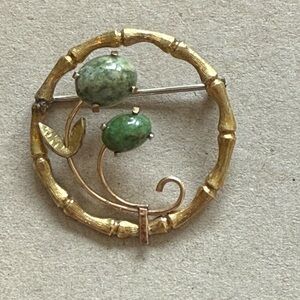 Vintage KREMENTZ Gold Filled Jade Circle Wreath Brooch Floral Leaves